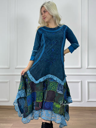 Rochie din patchwork brodată