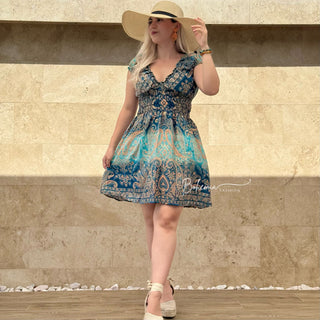 Rochie scurtă cu talie înaltă