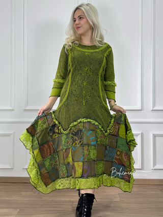 Rochie din patchwork brodată