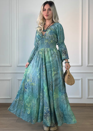 Darázsolt derekú harangujjú ruha