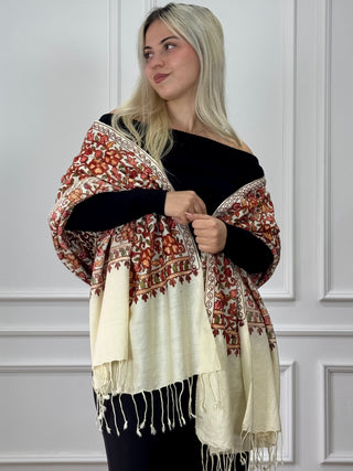 Eșarfă cu model floral brodat