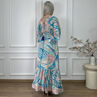 Locker sitzendes Kleid mit elastischer Taille