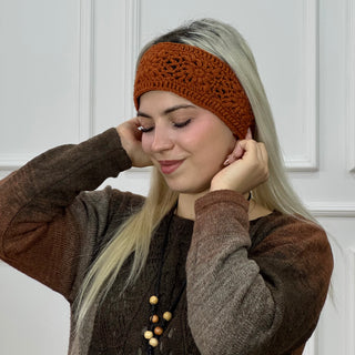 Căciulă din lână lucrată manual