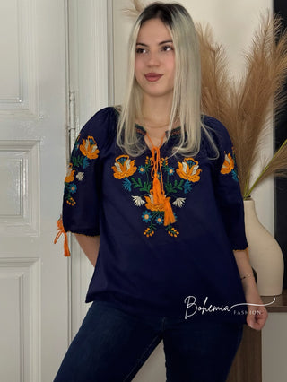 Bluza brodată cu model floral