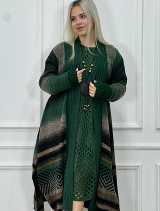 Mânuși din lână lucrate manual