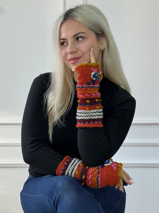 Mânuși din lână lucrate manual