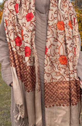 Stola brodată cu model floral