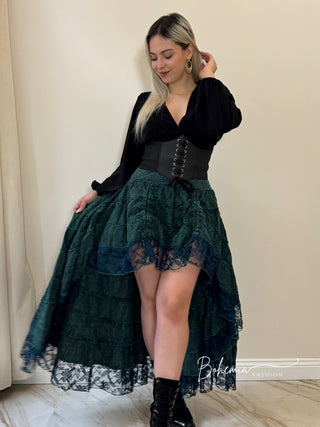 Aszimmetrikus csipkés szoknya