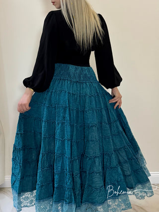 Aszimmetrikus csipkés szoknya