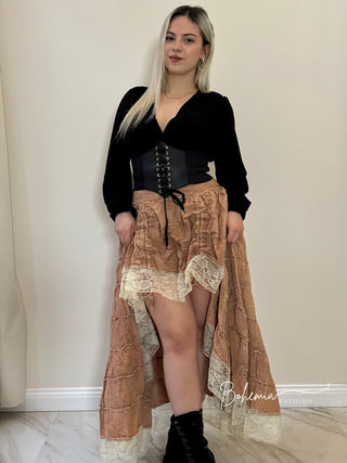 Aszimmetrikus csipkés szoknya