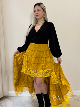 Aszimmetrikus csipkés szoknya