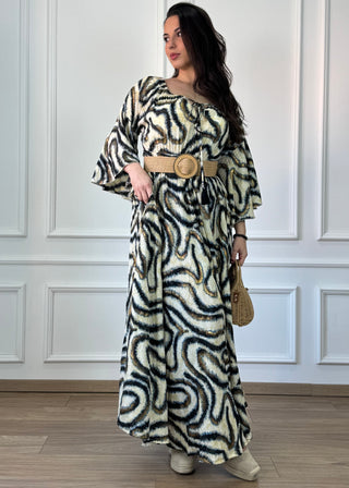 Gumis derekú, vállra húzható ruha