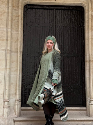 Rochie și cardigan din amestec de lână tricotată