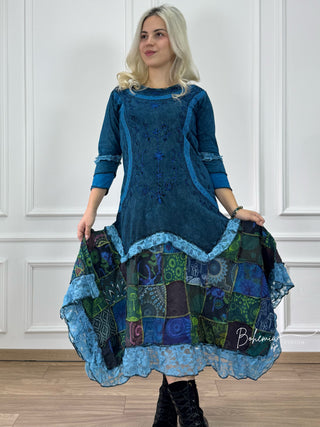 Hímzett patchwork ruha