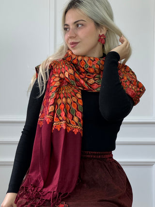 Stola cu model mandala brodat