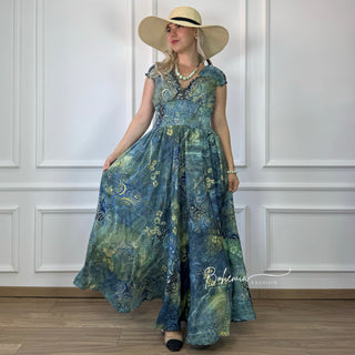 Kleid mit Wespentaille