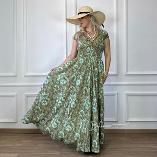 Kleid mit Wespentaille