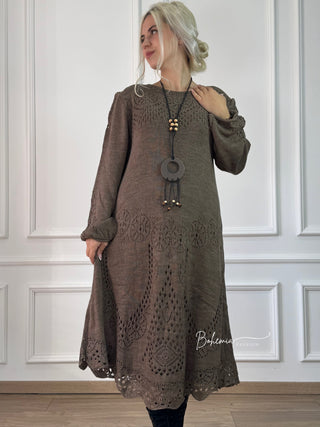 Rochie midi din amestec de lână tricotată cu mâneci ballon