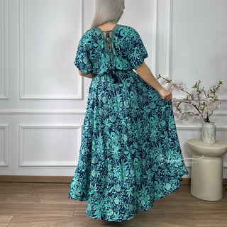 Maxikleid mit elastischer Taille