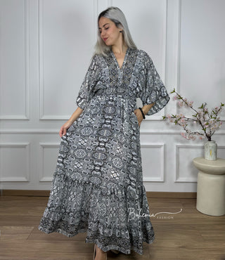 Locker sitzendes Kleid mit elastischer Taille