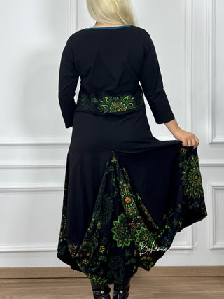 Kleid mit weitem Rock