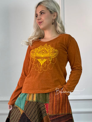 Lótusz mintás felső