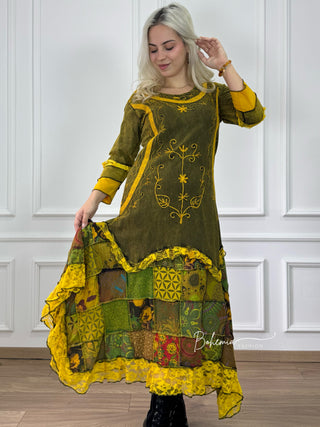 Hímzett patchwork ruha