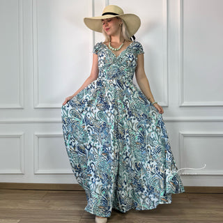 Kleid mit Wespentaille