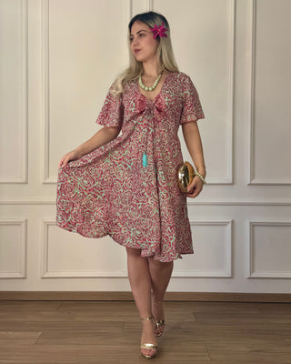 Maxi dress with sweetheart neckline