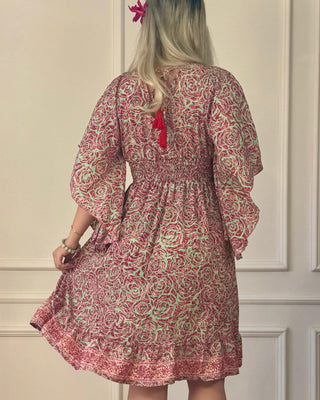 Rövid ruha fűzős mellrésszel