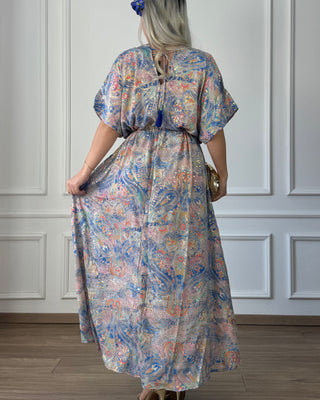 Rochie maxi strânsă în talie