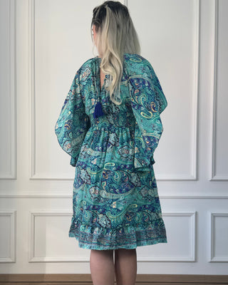 Rövid ruha fűzős mellrésszel