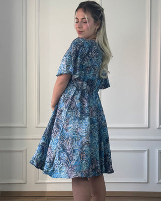 Maxi dress with sweetheart neckline