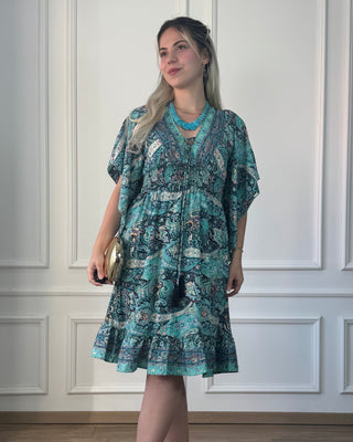 Rochie scurtă cu corset în zona pieptului