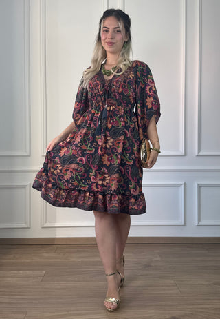 Rochie scurtă cu corset în zona pieptului