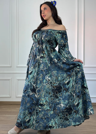 Gumis derekú, vállra húzható ruha