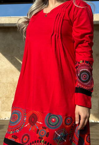 Kleid mit Mandala-Bordüre – Rot