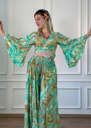 Bluză cu mâneci clopot