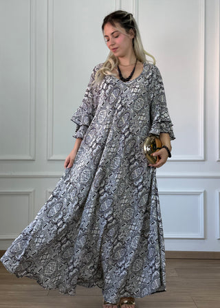 Rochie cu mâneci evazate în formă de A