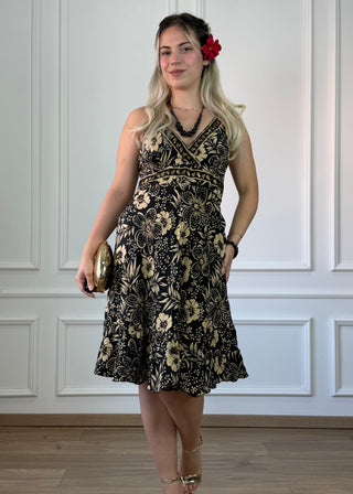 Rochie scurtă cu panglică