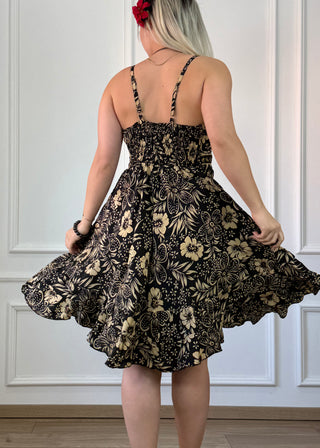 Rochie scurtă cu panglică