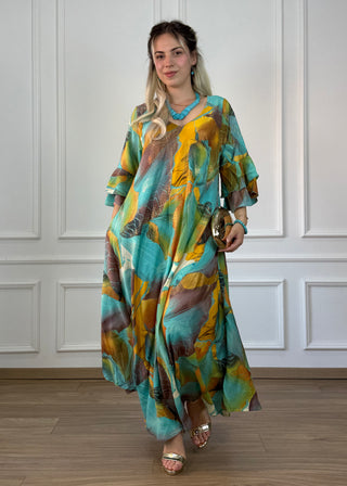 Rochie cu mâneci evazate în formă de A