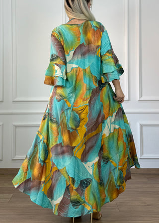 Rochie cu mâneci evazate în formă de A