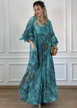 Rochie cu mâneci evazate în formă de A