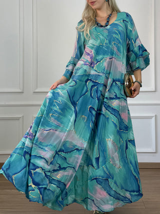 Rochie cu mâneci evazate în formă de A