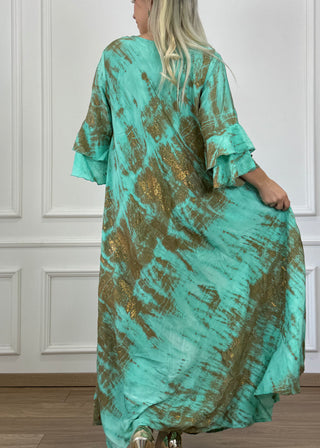 Rochie cu mâneci evazate în formă de A