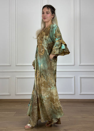 Rochie cu mâneci evazate în formă de A