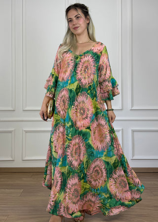 Rochie cu mâneci evazate în formă de A