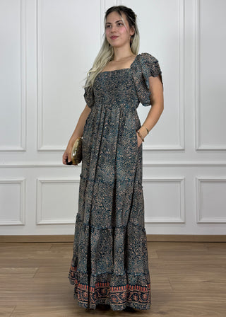 Gumírozott mellrészű maxi ruha