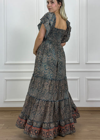 Gumírozott mellrészű maxi ruha